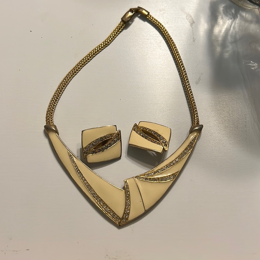Necklace and matching earrings set